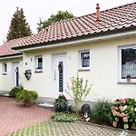 Gemuetliche Doppelhaushaelfte In Lubmin