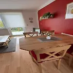 Gemuetliche Doppelhaushaelfte In Lubmin *